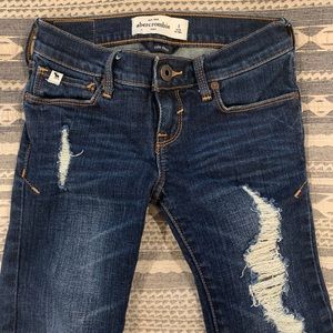 Abercrombie kids. Cute stretch distressed jeans.